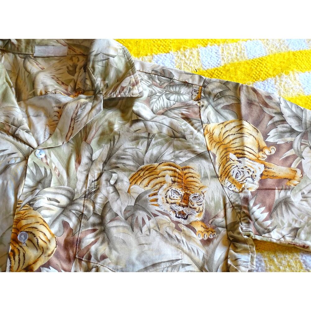 Vintage 90s Tiger Jungle Print Hawaiian Aloha Shirt Men XL Camp Collar Hawaii